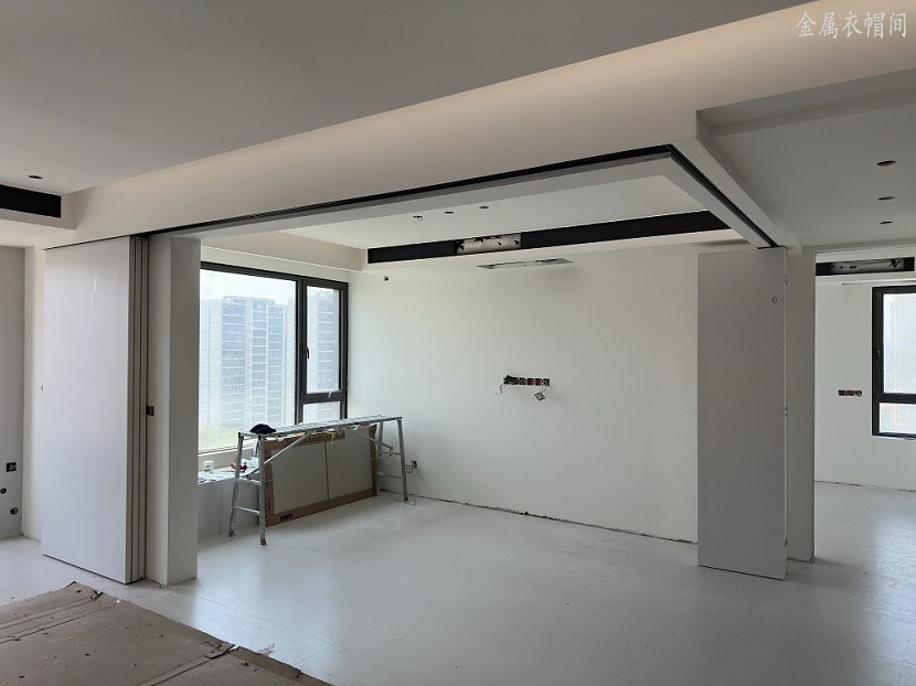 金属衣帽间.jpg