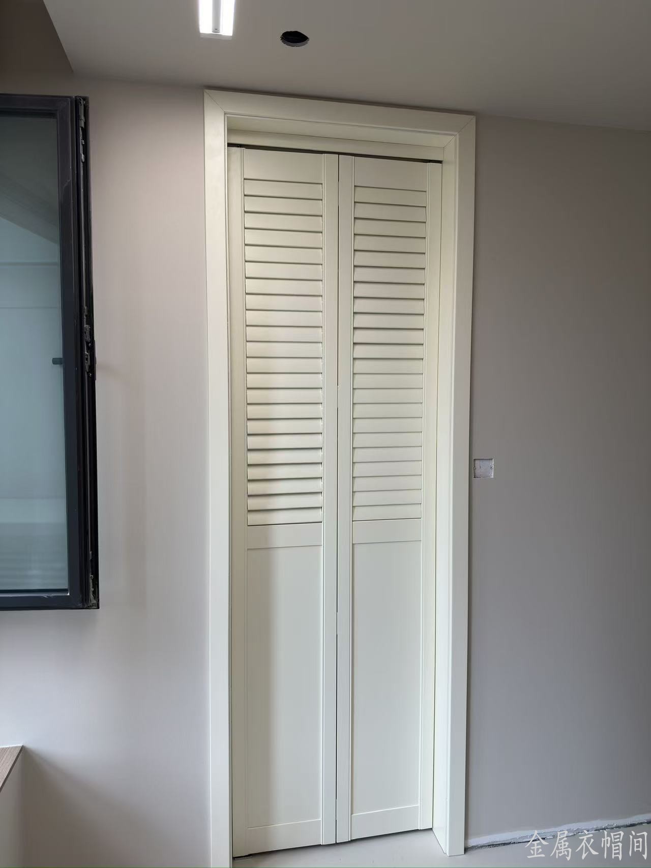 金属衣柜衣帽间定制服务1.jpg