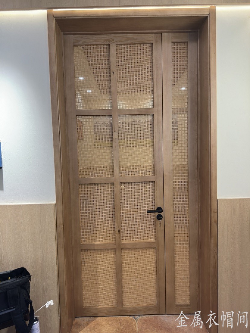 金属衣柜衣帽间定制服务2.jpg